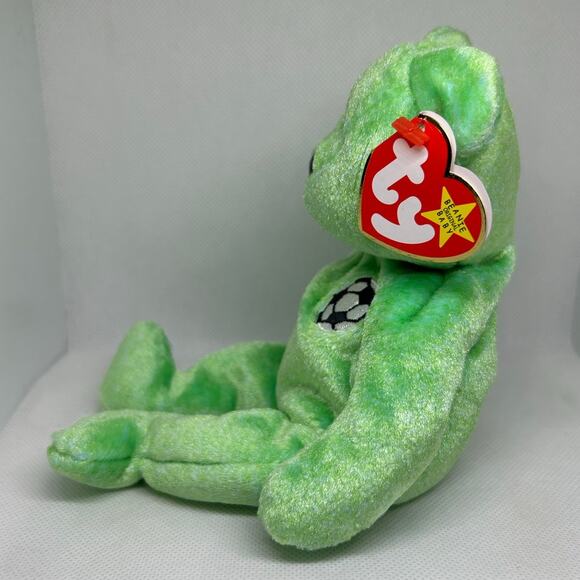 TY BEANIE BABY KICKS Soccer Bear DOB 8/16/1998 Plush Stuffed Animal & Card - Picture 2 of 7